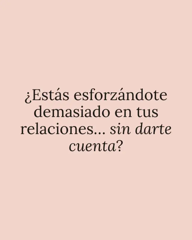 5 señales de que podrías estar esforzándote demasiado en tus relaciones (aunque no lo veas así): 1️⃣Te cuesta poner límites porque temes que eso aleje a la otra persona. 2️⃣Cambias cosas de ti para que no te rechacen o para "no molestar". 3️⃣Justificas actitudes que en el fondo sabes que no están bien. 4️⃣Te convences de que si das más, algún día se dará cuenta y te querrá como tú necesitas. 5️⃣Aunque no lo dices, muchas veces sientes que te estás perdiendo a ti para no perder al otro. 📌 Esto no va de hacerlo “mejor”. Va de mirar desde dónde te estás relacionando, y qué parte de ti sigue buscando ser elegida… incluso a costa de ti misma. Muchas mujeres con las que trabajo no sabían que detrás de todo eso había un patrón emocional aprendido. Solo sentían que algo no encajaba… Que por más que daban, seguían sintiéndose solas. Que el vínculo les costaba más de lo que les aportaba. Y que acababan dudando de sí mismas… otra vez. Si algo de esto resuena contigo, anótalo, reflexiona, guárdalo. Porque entenderlo es el primer paso para empezar a hacer algo diferente. #relacionestoxicas #relacionesconscientes #relacionessanas #amorconsciente #relacionesconscientes #amorsano #dependenciaemocional